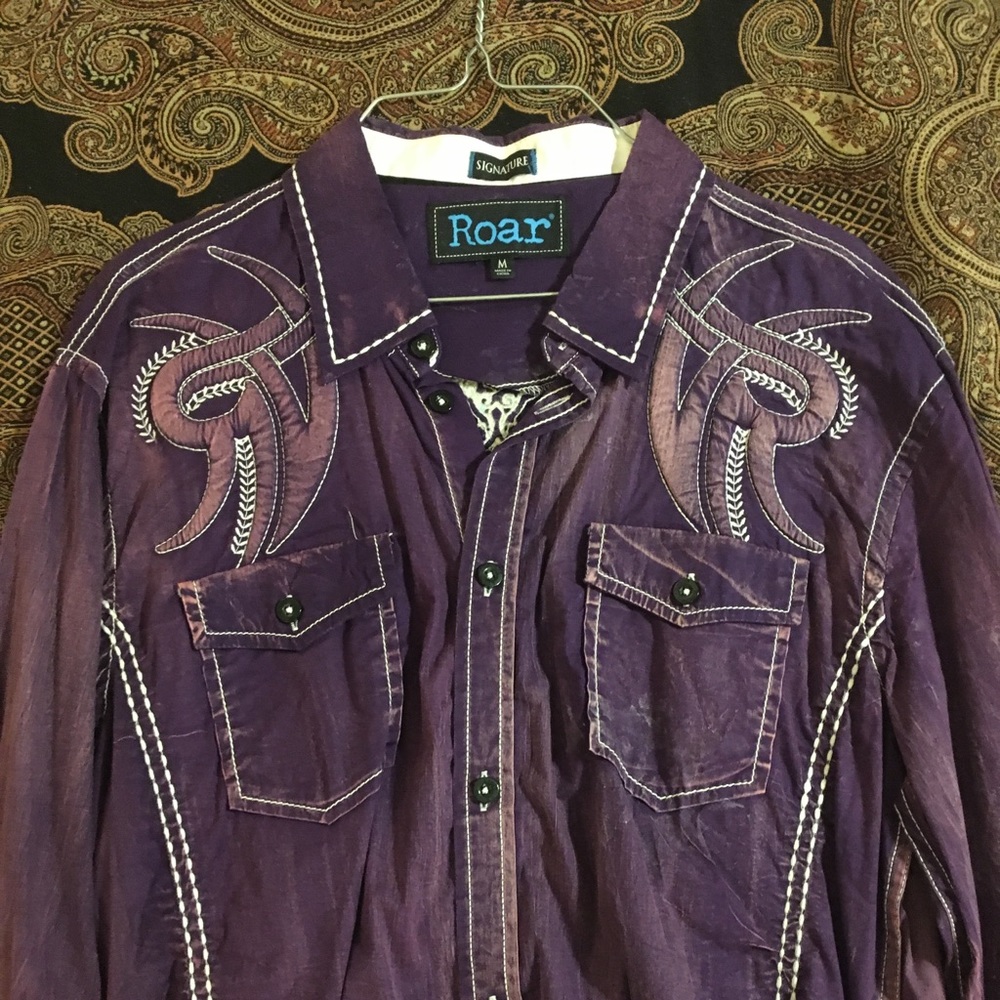 Men’s Roar Button Down Shirt from The Buckle